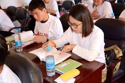 技能点亮人生，培训赋能未来——开创妇女创业新篇章